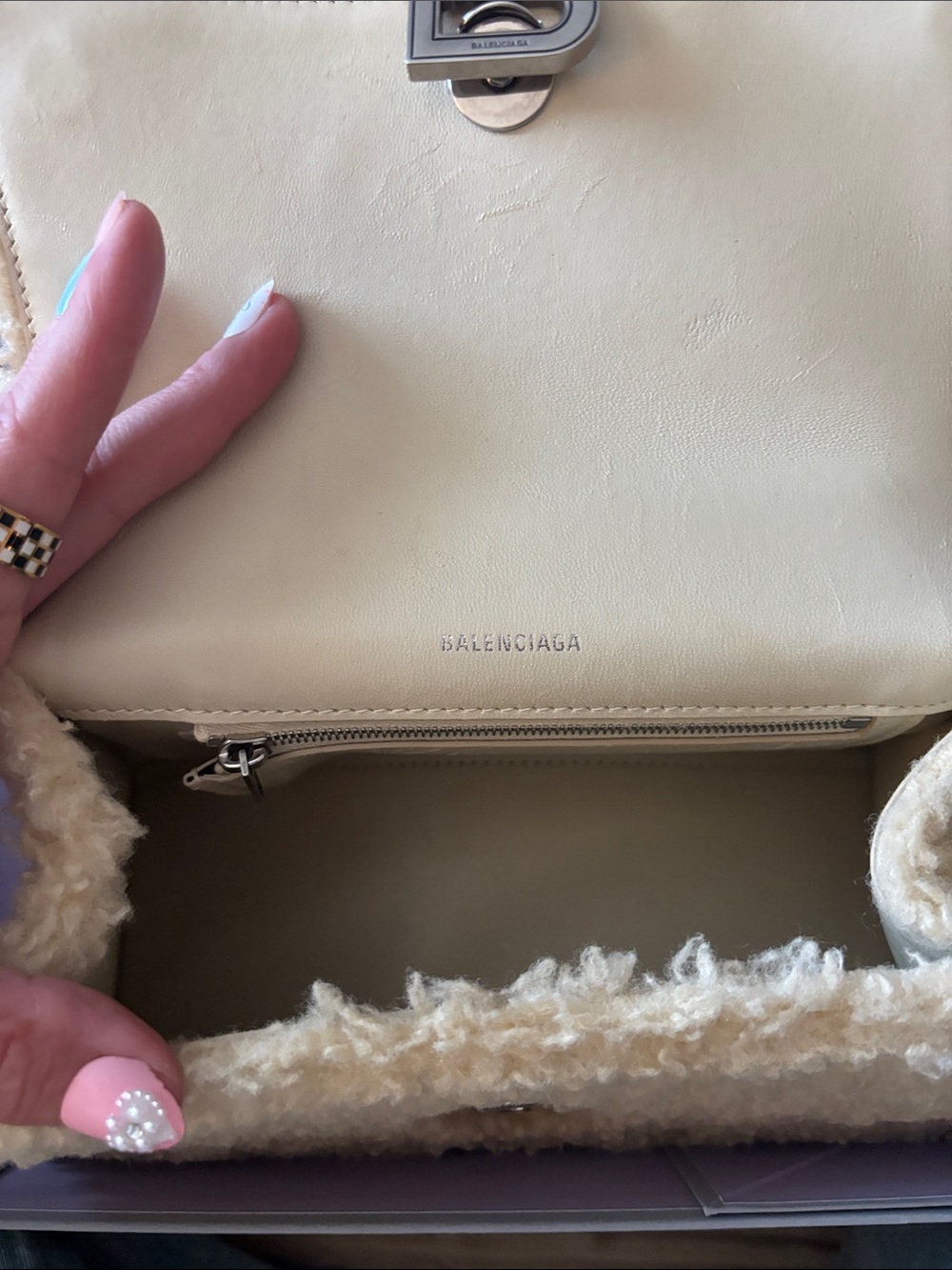 Balenciaga Cream Shearling Mini Top-Handle Bag with B Logo - Picture 3 of 4